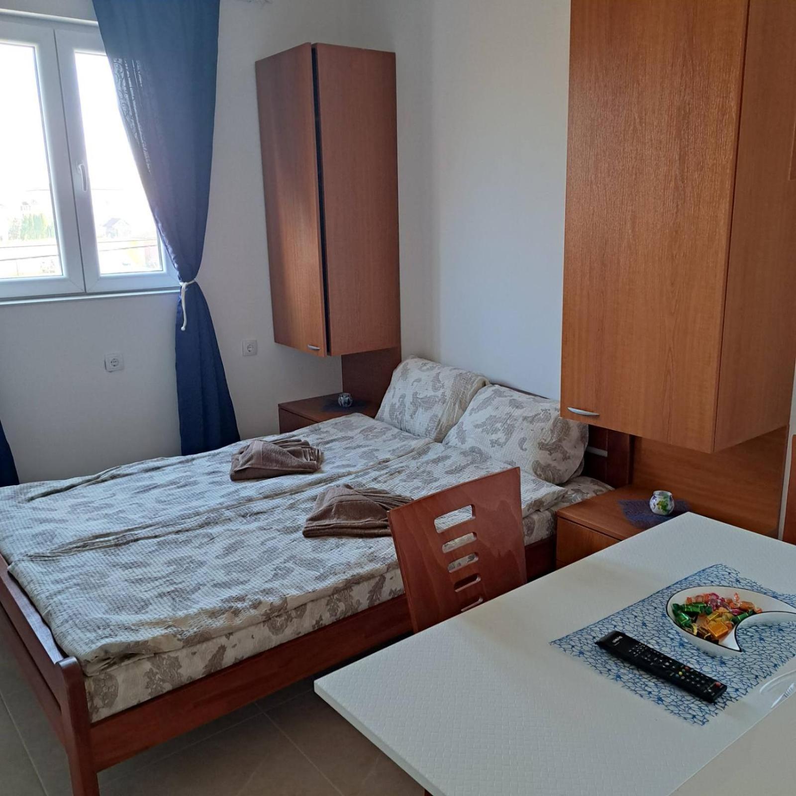 Libero Apartmani Surčin Quarto foto