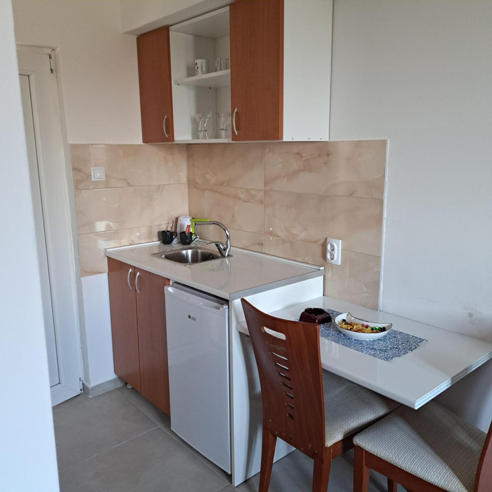 Libero Apartmani Surčin Quarto foto