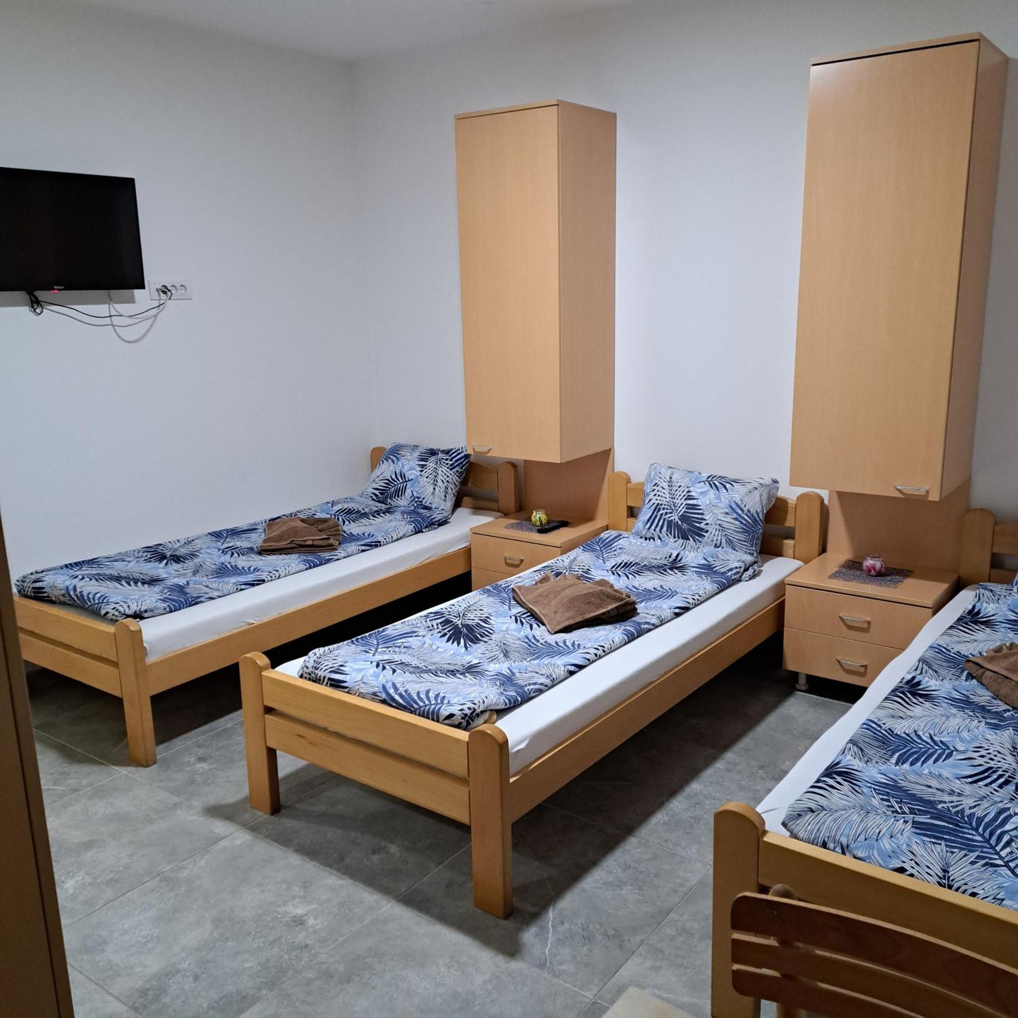 Libero Apartmani Surčin Exterior foto